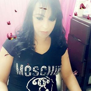 Meet your Posher, Ilham